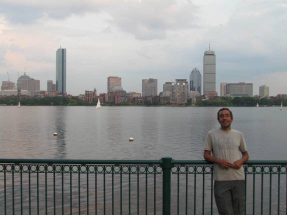 Passeio pela orla do Charles River, na chegada à Boston, capital de Massachusetts, nos Estados Unidos